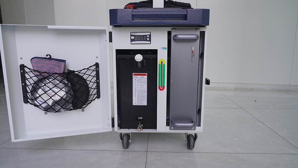 Industrial Laser Rust Removal Machine - Промышленный лазерный очиститель для удаления ржавчины